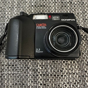 Olympus Camedia C3030 Digital Camera 3X Optical Zoom 3,3 MP 1,8 Inches LCD image 9