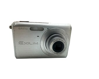 CASIO EXILIM EX-Z60　バッテリー付 Casio Exilim EX-Z60 Digital Camera 6 MP 3X Optical Zoom 2.6 Inches
