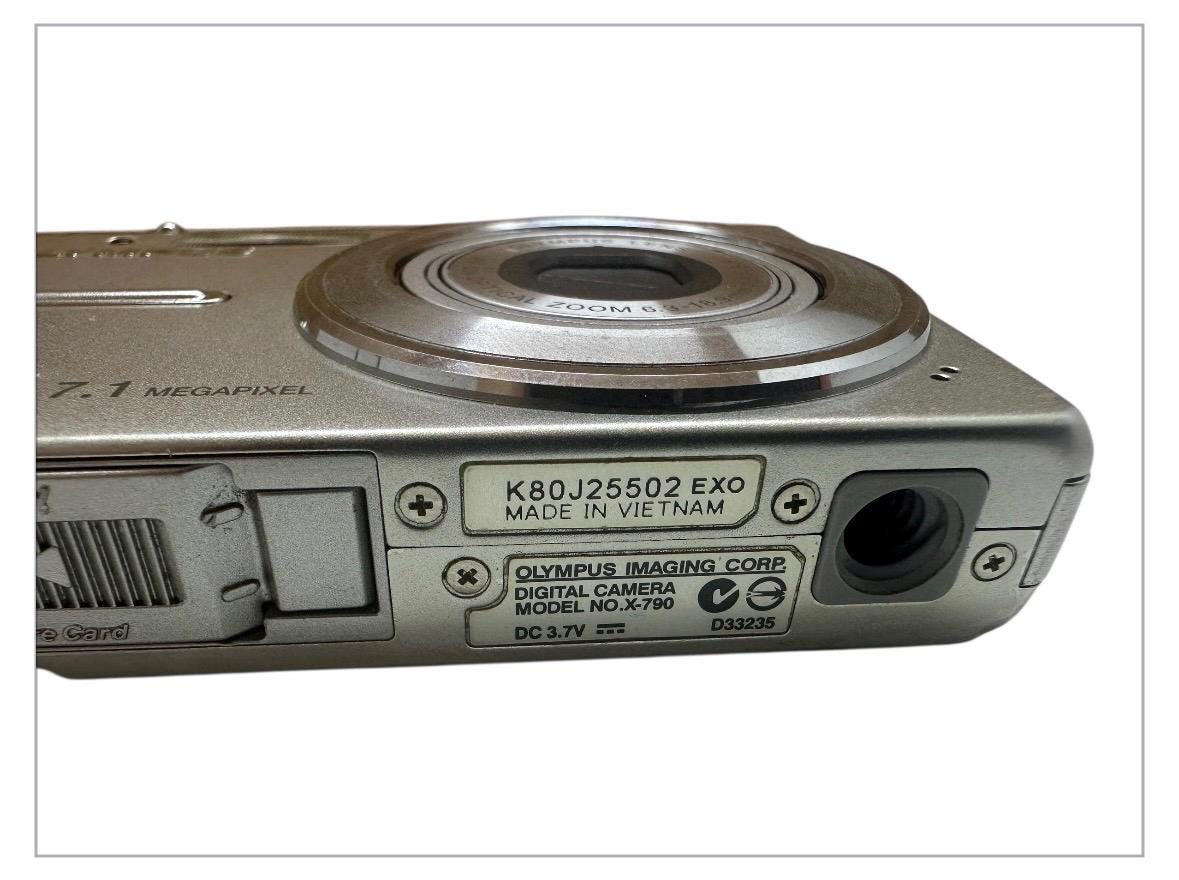 Olympus X-790 Digital Camera Ultracompact 7.1 MP 3x Optical Zoom