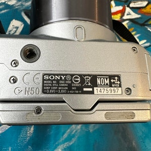 Fotocamera digitale compatta professionale Sony Steady-Shot DSC-H50 9,1 MP Zoom ottico 15x Zoom digitale 30X Schermo mobile da 3 pollici immagine 2