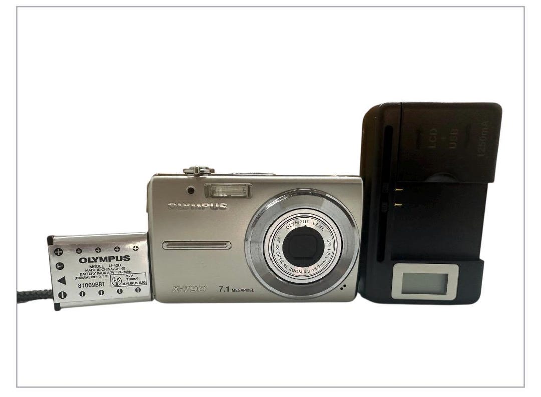 Olympus X-790 Digital Camera Ultracompact 7.1 MP 3x Optical Zoom