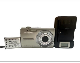 Olympus X-790 Digital Camera Ultracompact 7.1 MP 3x Optical Zoom