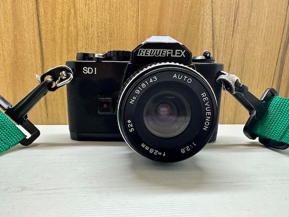 Vintage Flex Camera Revue Flex SD I SLR Film Made in Japan 28 Mm