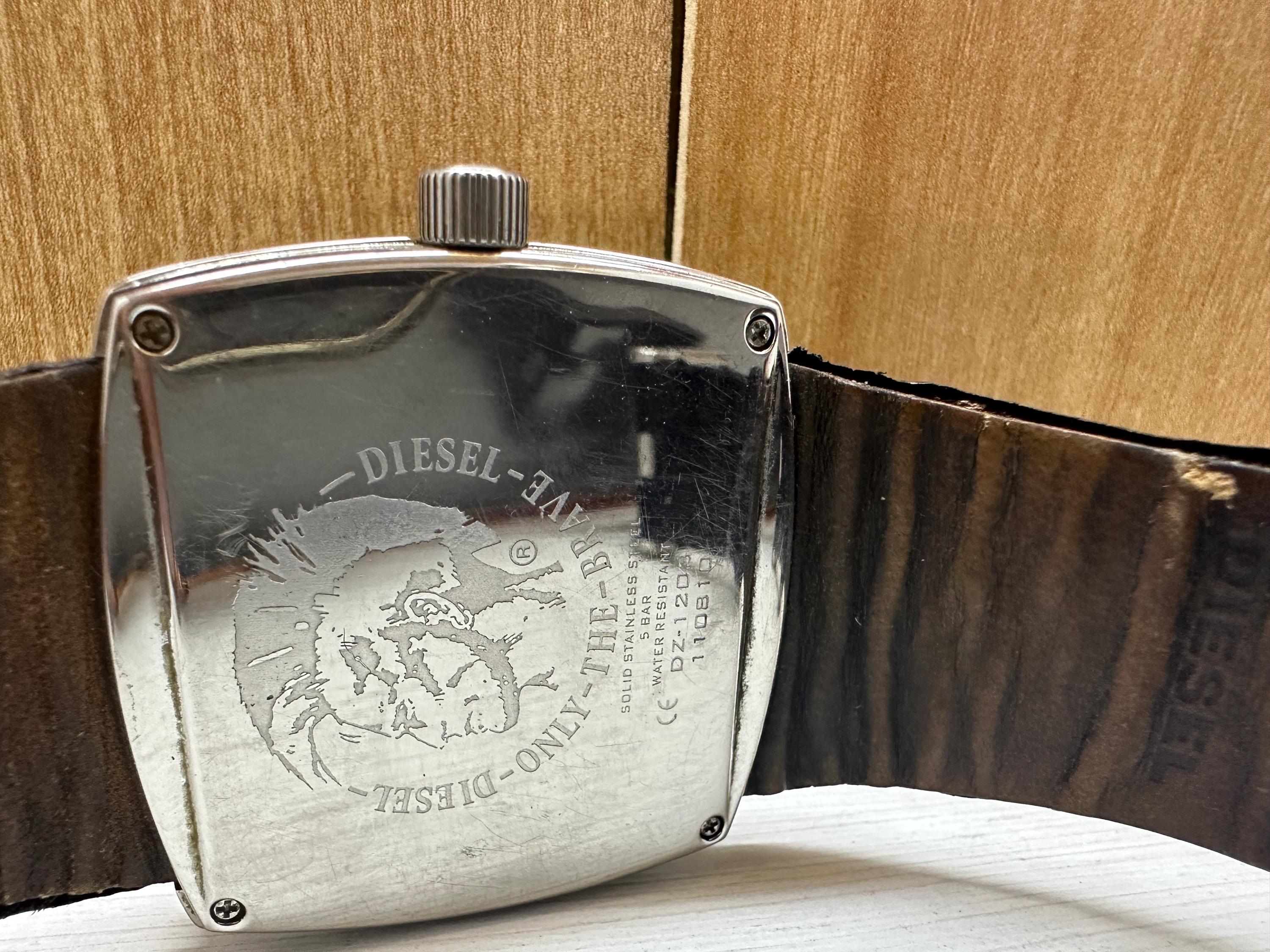 Vintage Genuine Wristwatch Watch Diesel DZ 1203 Date Water  display picture 3