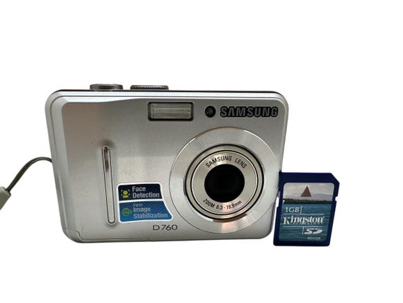 デジタルカメラ Samsung camera Amazon Canada: Samsung St68 Compact Digital Camera - 16.1mp