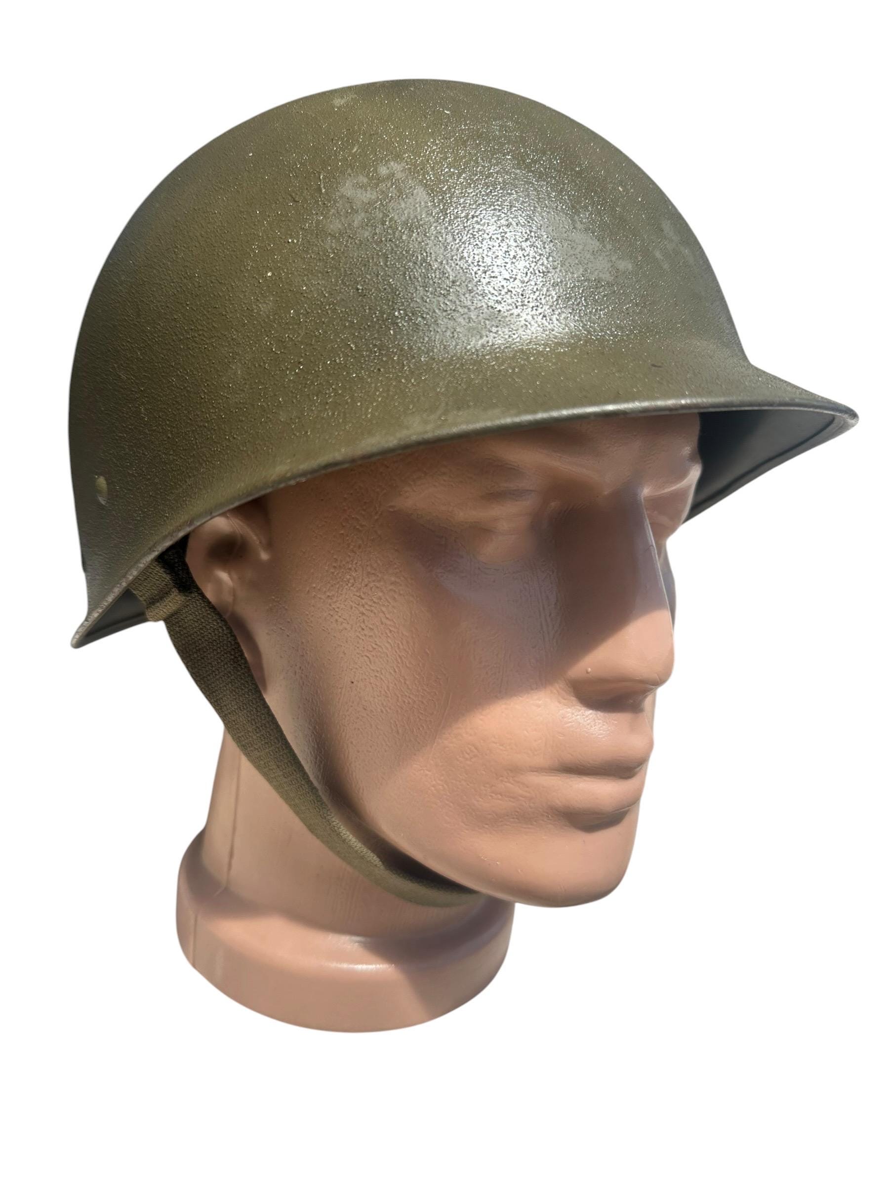 スイス軍ヘルメット M71 ヘルメットカバー付き スイス軍放出品 ヘルメットカバー M71用 アルペンカモ | ミリタリー