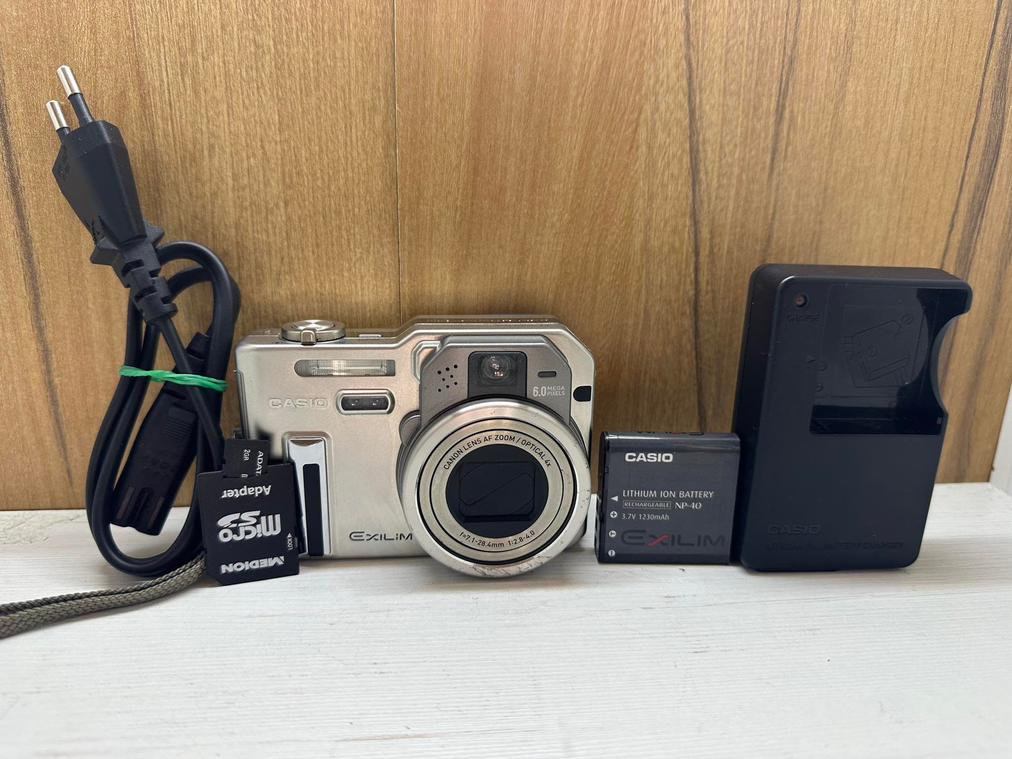 CASIO カシオ EXILIM EX-P600 【公式通販】