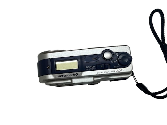 Sony Cybershot DSC-P1 Made in Japan Very Rare Digital Camera 3.3