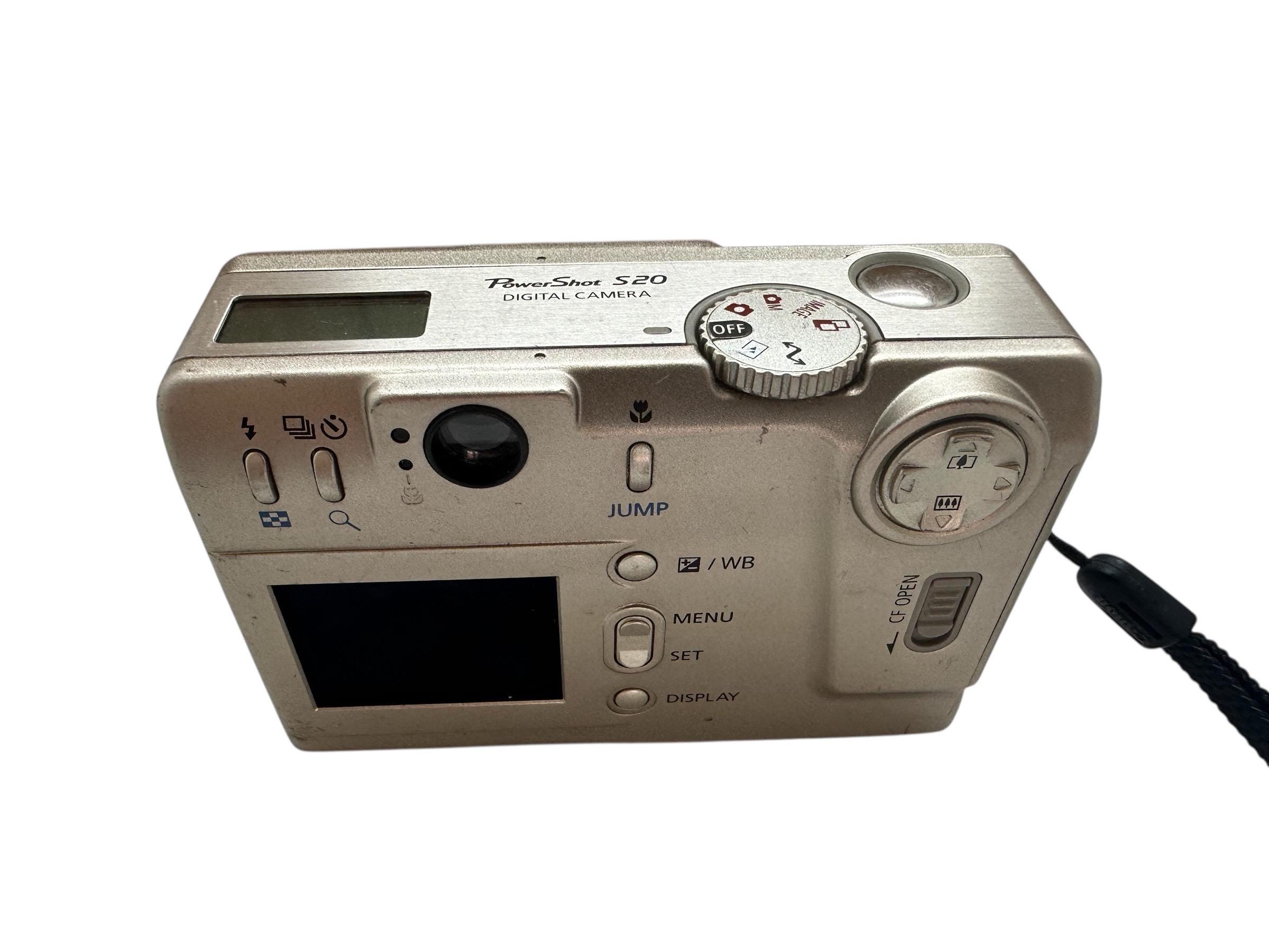 Canon Powershot S20 Digital Camera Japan 3.3 MP Optical Zoom