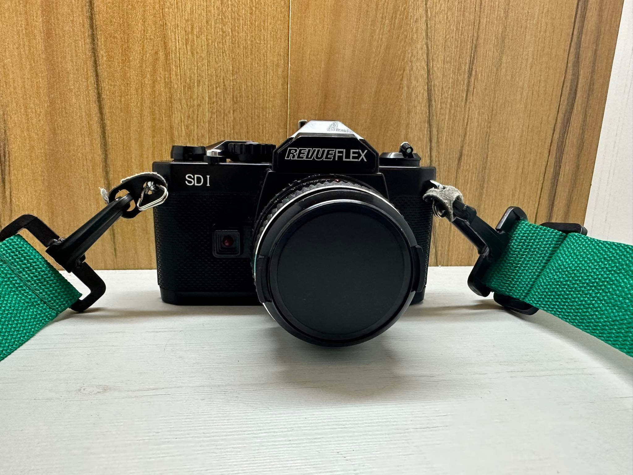 Vintage Flex Camera Revue Flex SD I SLR Film Made in Japan 28 Mm