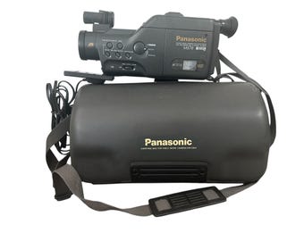 VINTAGE Panasonic Camcorder AF X6 CCD Omnimovie Vhs Hq With Case