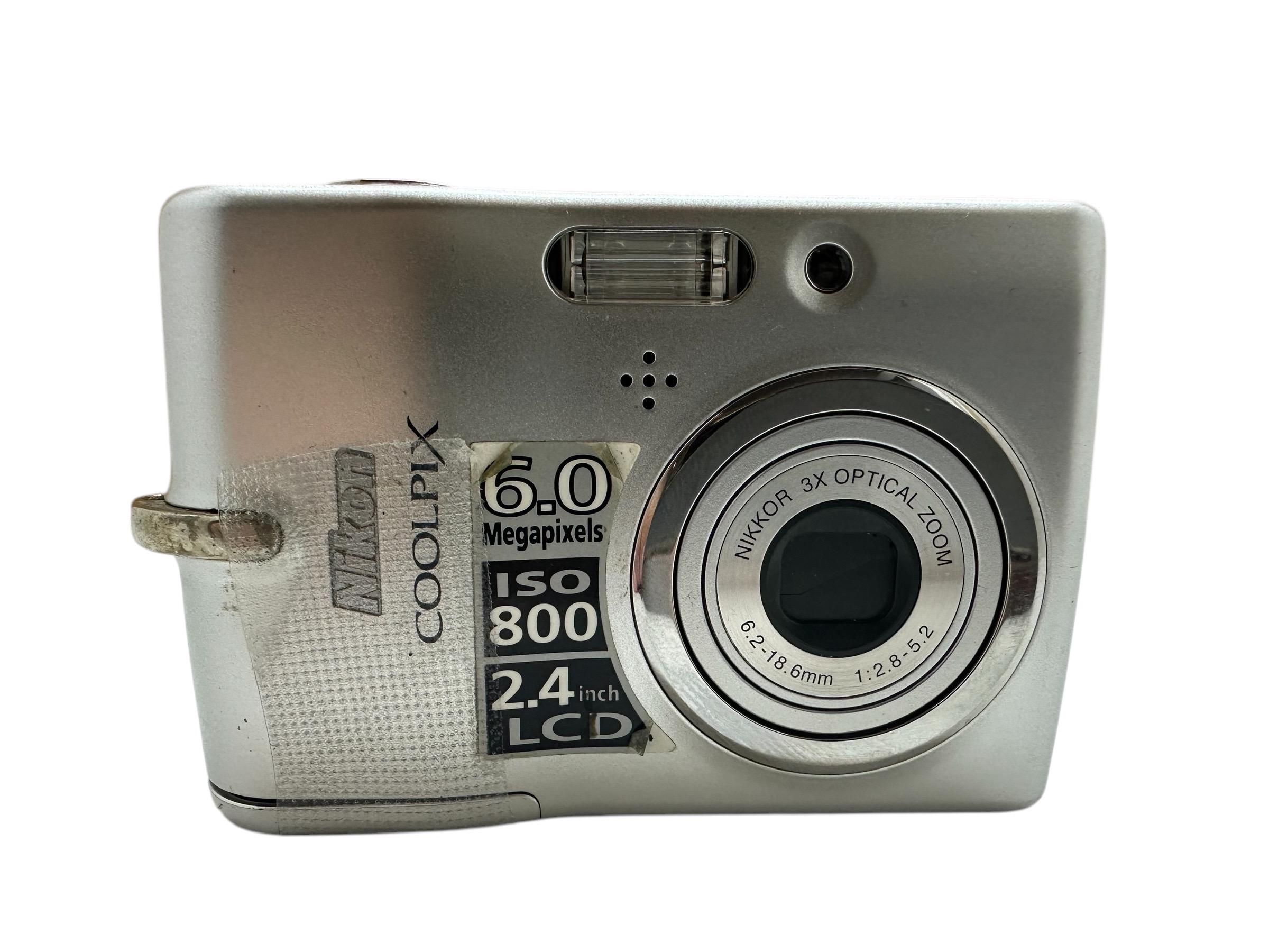 Nikon Coolpix L11 Digital Camera 6 MP 3X Optical Zoom 2.5
