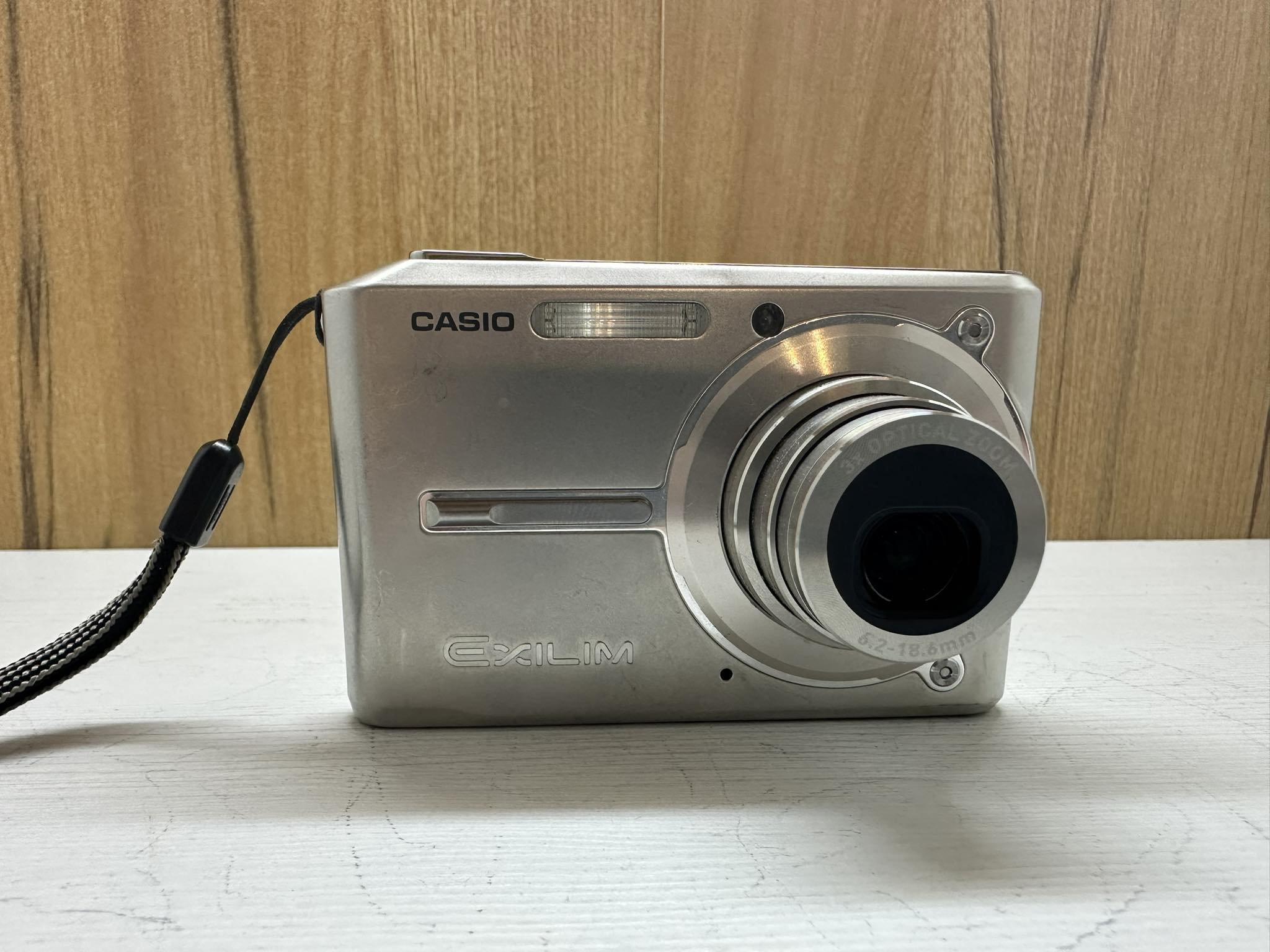Casio Exilim Ex s600 Digital Camera You Tube 6 MP 3X Optical Zoom
