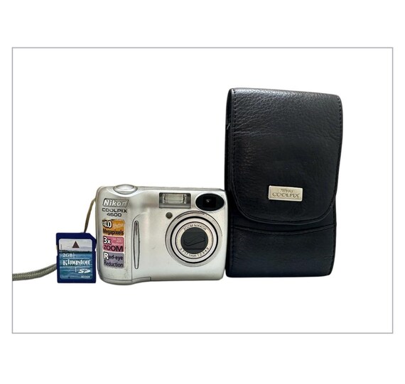 Nikon Coolpix E4600 Digital Camera 4 MP 3X Nikkor Red EYE