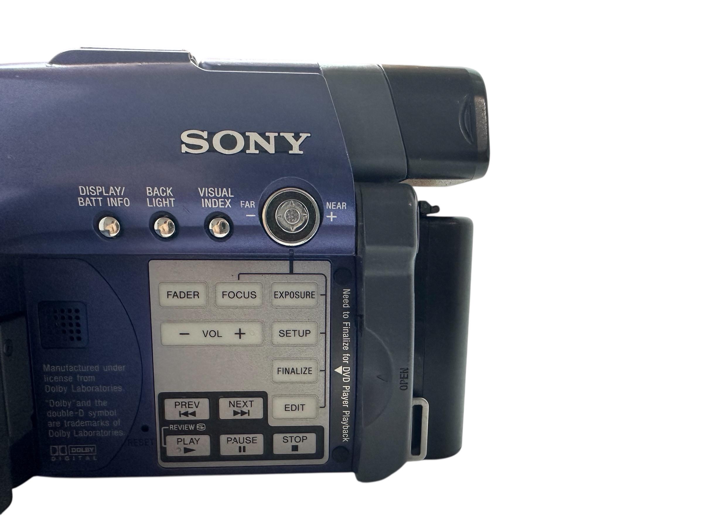 Sony ビデオカメラ Handycam DCR- DVD91E 日本製 DVD カメラ