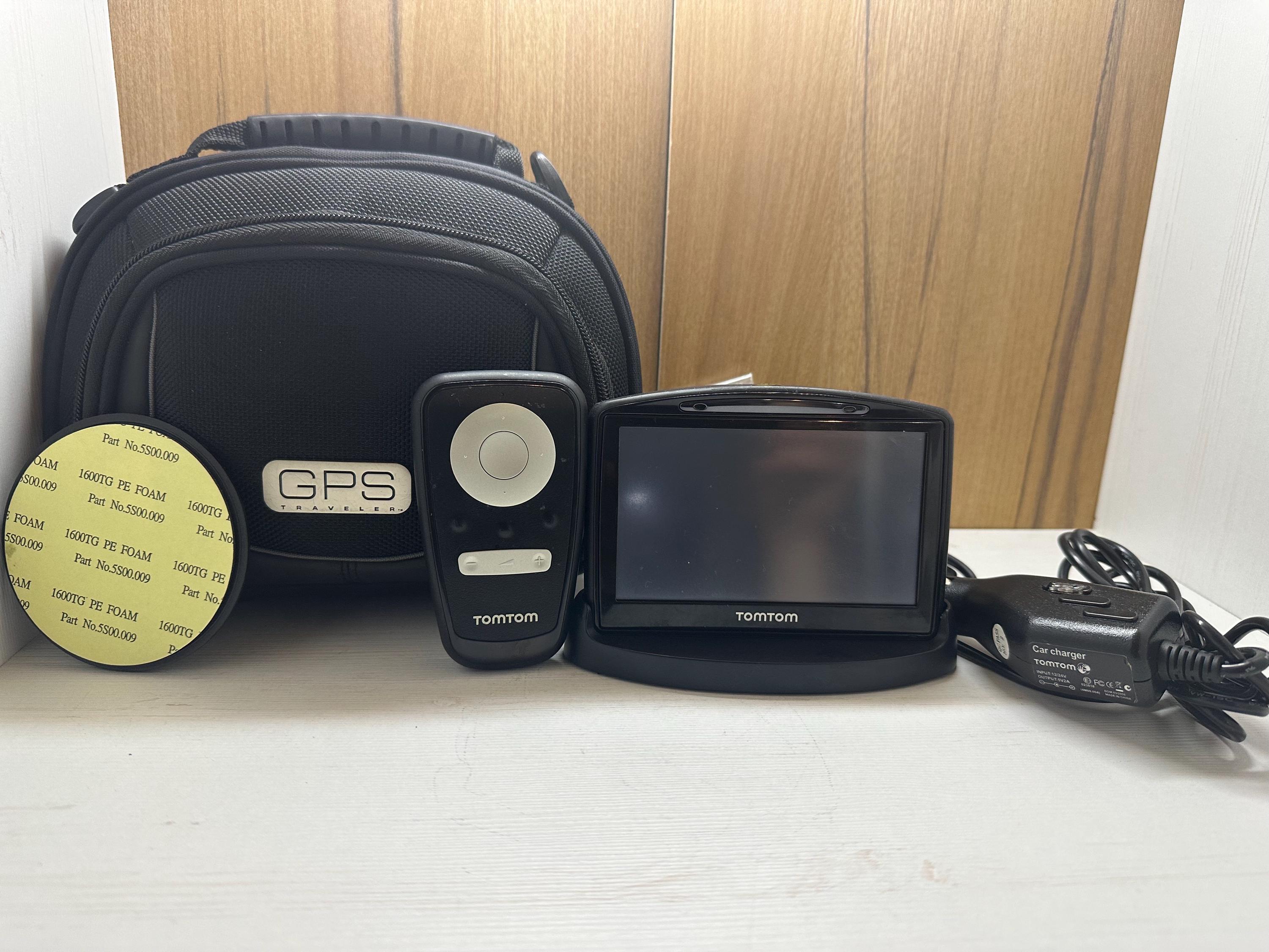 tomtomさま　専用❀ TomTom 4EN42 Z1230 GPS Unit Free Shipping | eBay
