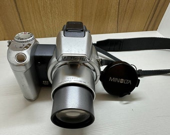 Professional Minolta Dimage Z1 Digital Camera 3.2 MP 10X Professional Minolta Dimage Z1 Digital Camera 3.2 MP 10X