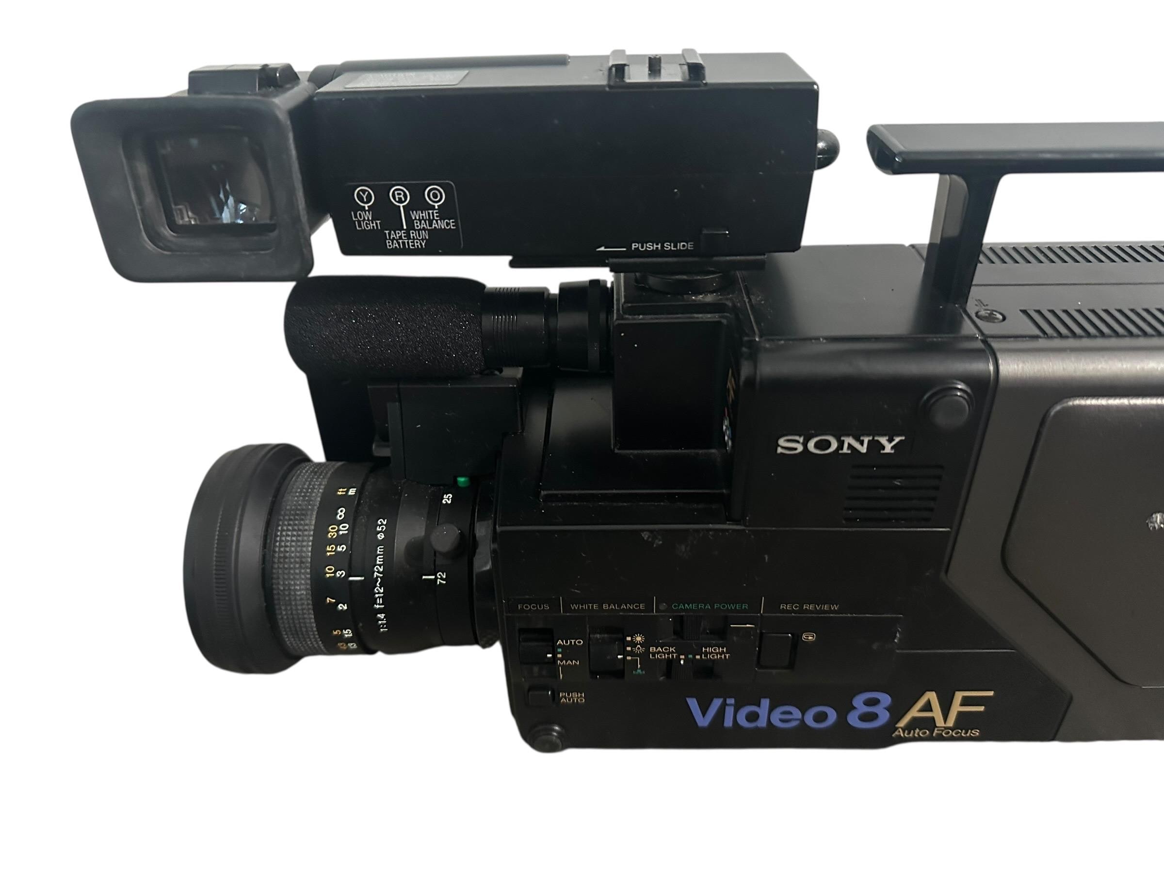 Vintage Sony CCD-F7AF 8mm Auto Focus Made in JAPAN Handycam Video