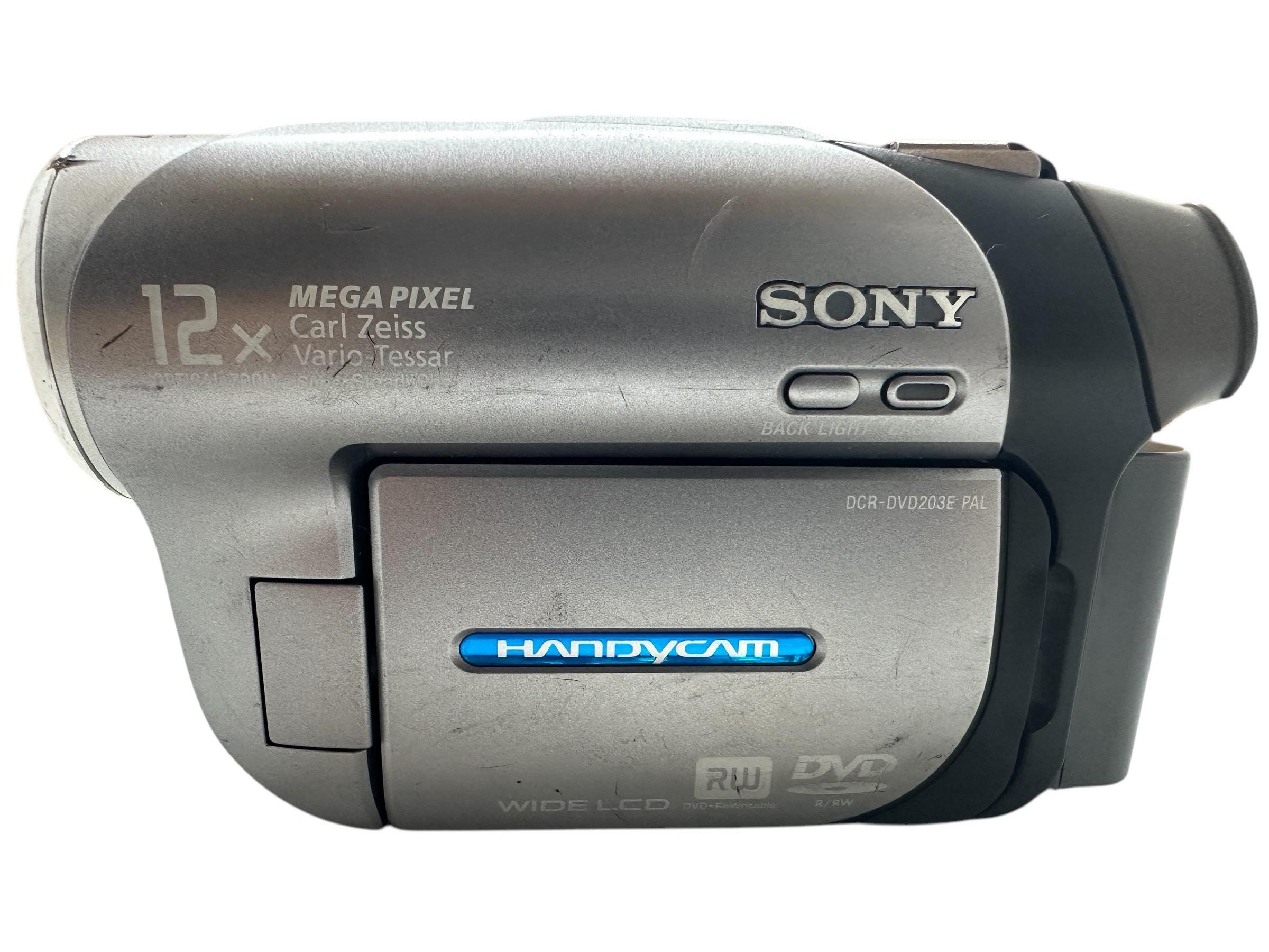 ビデオカメラ Sony Handycam DCR-DVD803 NTSC il_fullxfull.6519113943_9n1h.jpg