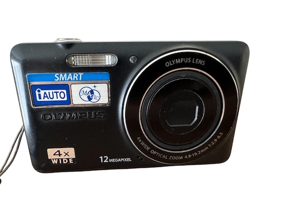 Olympus VG-110 デジタルカメラ 12MP 4倍ズーム オリンパス ニュースリリース： 機能充実、薄型4倍ワイドズーム