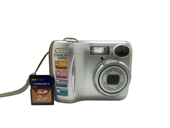 Nikon Coolpix E3200 Nikkor 15 Scene Modes Digital Camera 3.2 MP 3X