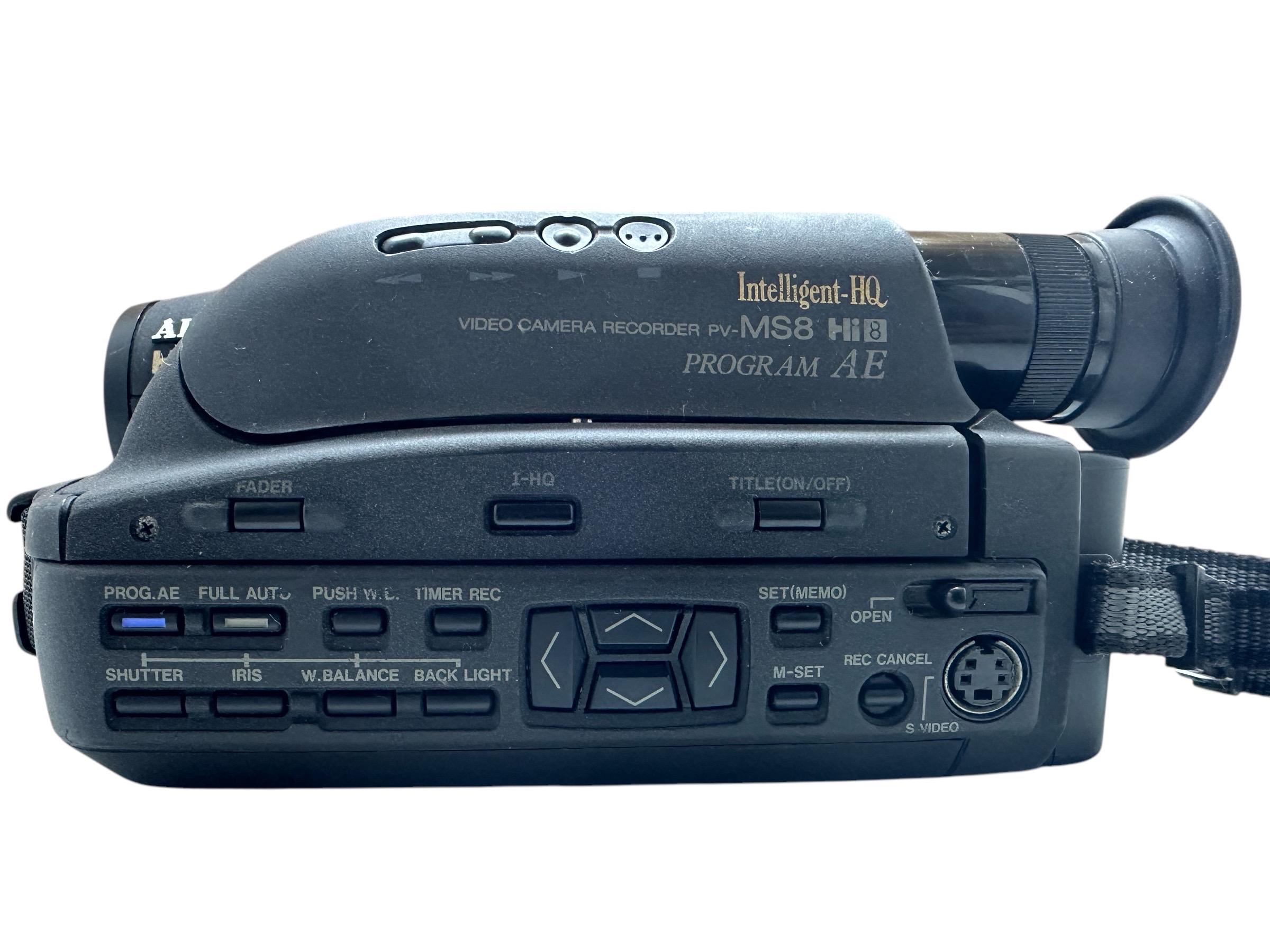 AKAI 8mmカメラ Vintage Rare AKAI Pv-ms8 Japan Handycam Inteligent Hq Video