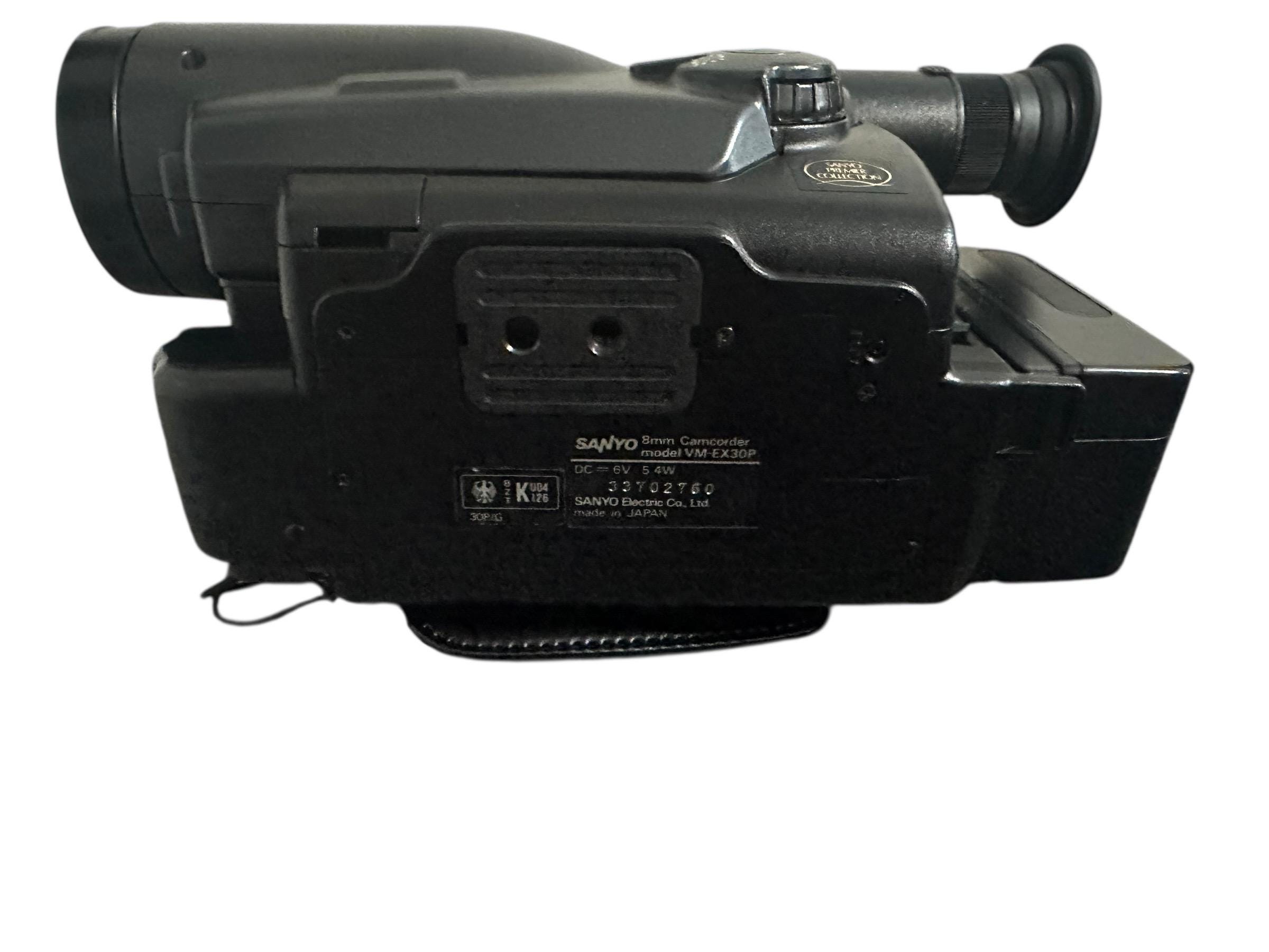 Vintage Sanyo VM-EX30P Old Tapes Tape Japan 8 Mm Camcorder