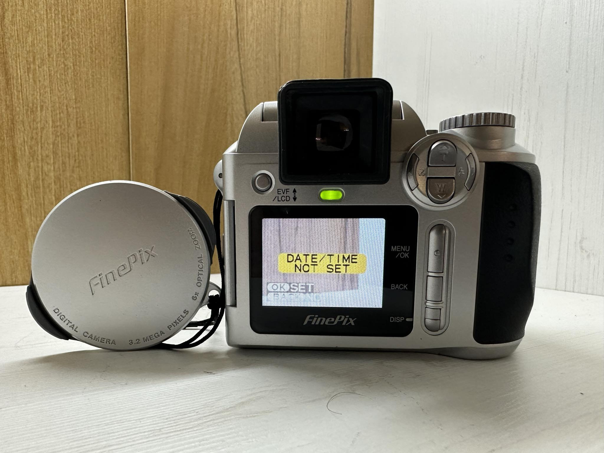 〖動作確認済み！〗FUJIFILM finepix S304 デジタルカメラ Fujifilm FinePix S304