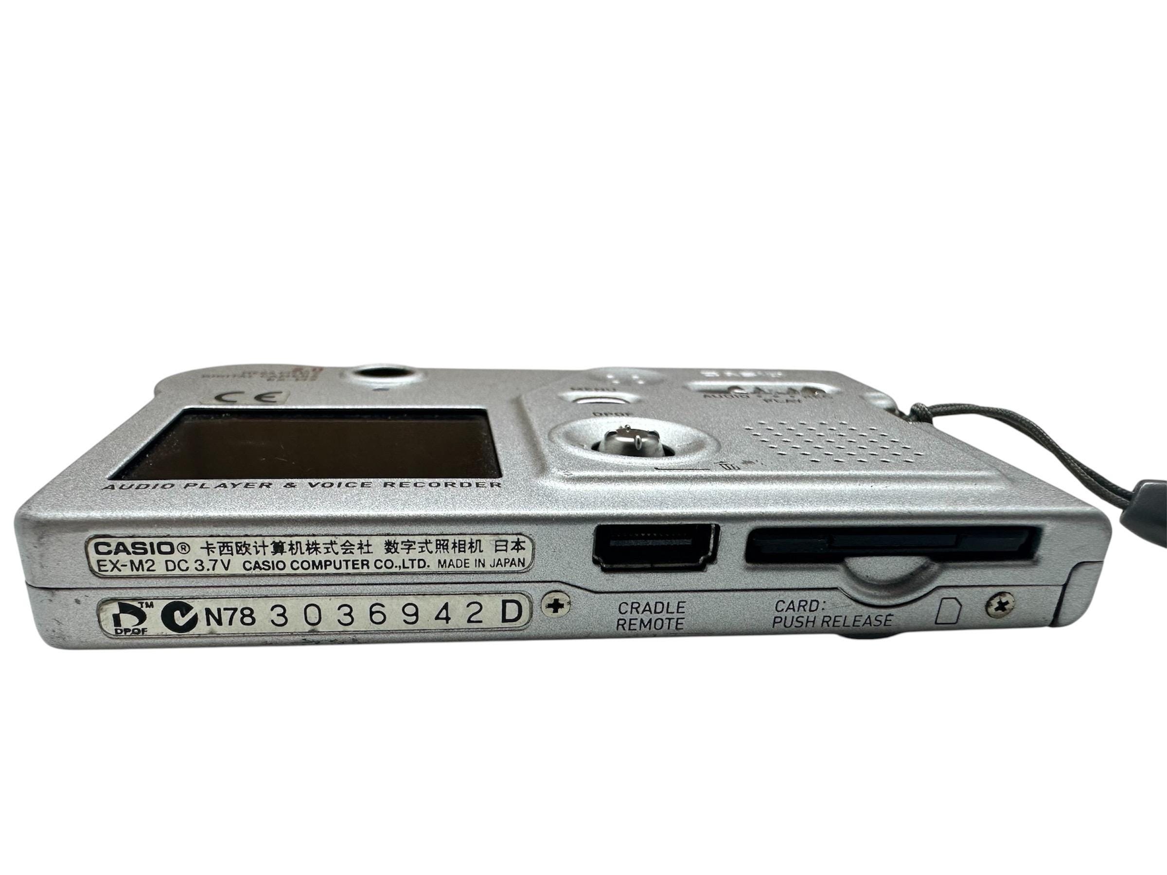 デジタルカメラ CASIO EXILIM EX-M2 本気のカード型コンデジ CASIO EXILIM EX-M2 オートフォーカス無し