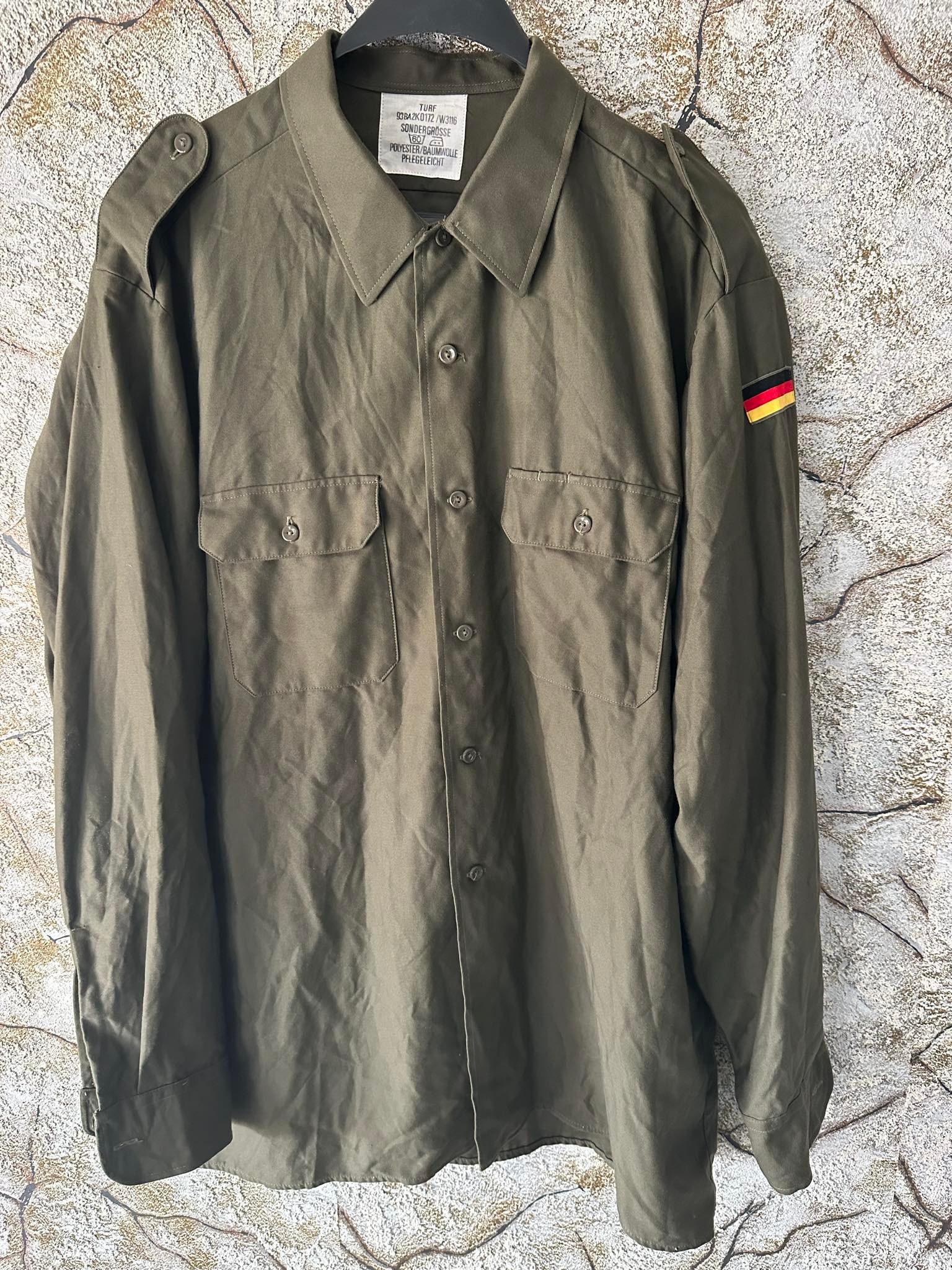 ジャケット・アウター L.G.B Style Military Sheer Shirts Protective Summer Mesh Shirt - Army Green Solid with Pads