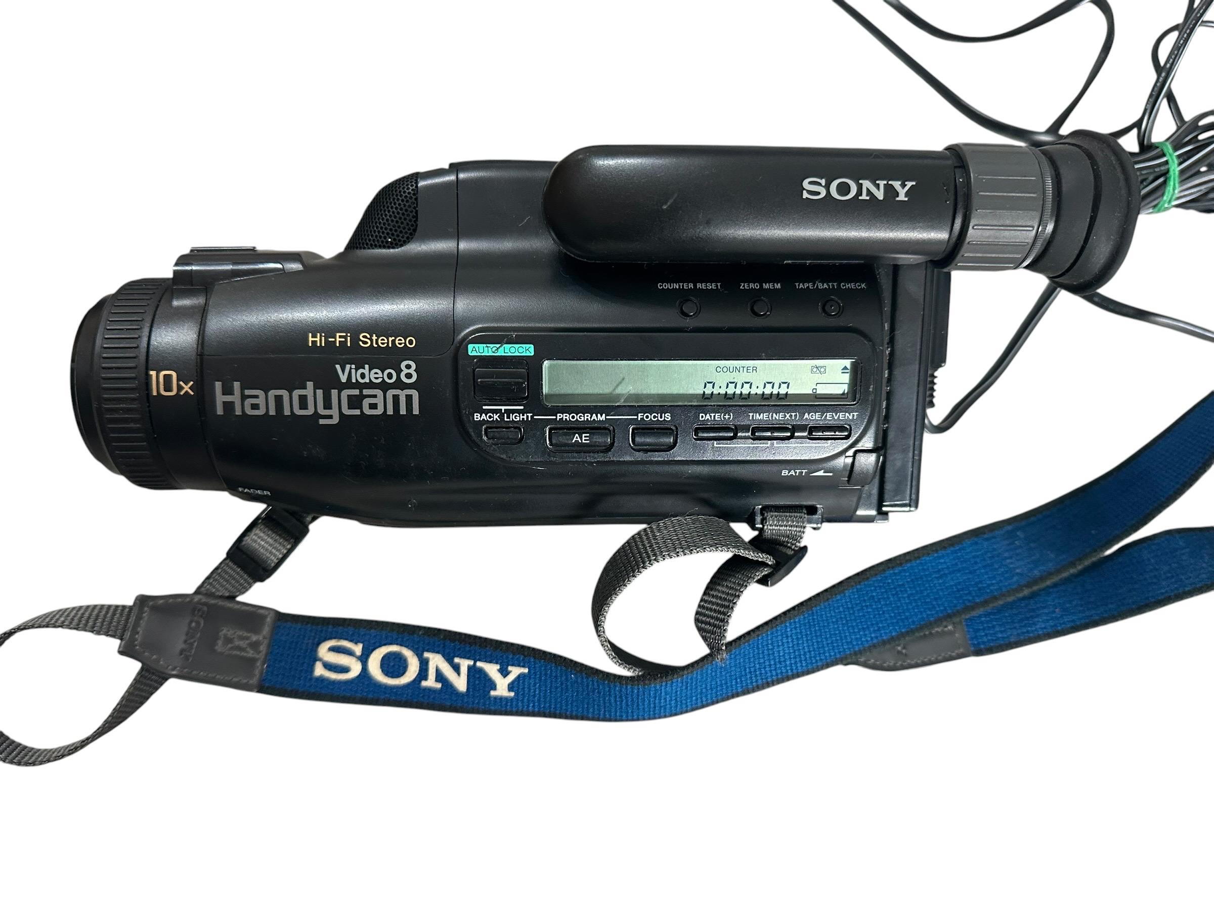 Vintage Sony Video 8 CCD-FX500E Handycam Made in France Tape Tapes