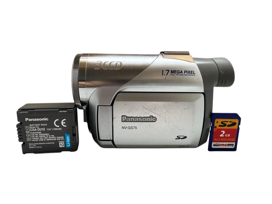 PAL規格　美品・動作良好 パナソニックNV-GS75 MiniDVビデオカメラ Panasonic NV-GS75 Japan Video Camera Recording 10 X Optical 500x