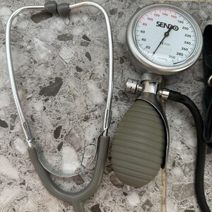 Vintage Mechanical Blood Pressure Sendo Monitor Very Old and Working Retro Collectible image 7