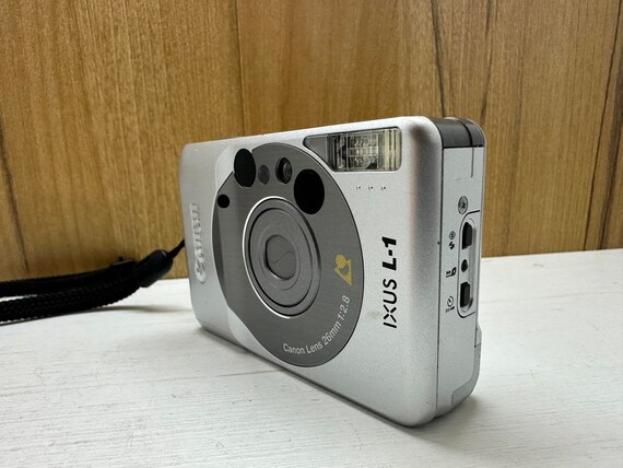 Vintage Canon Ixus L-1 Japan 26 Mm APS Compact Film Camera Zoom