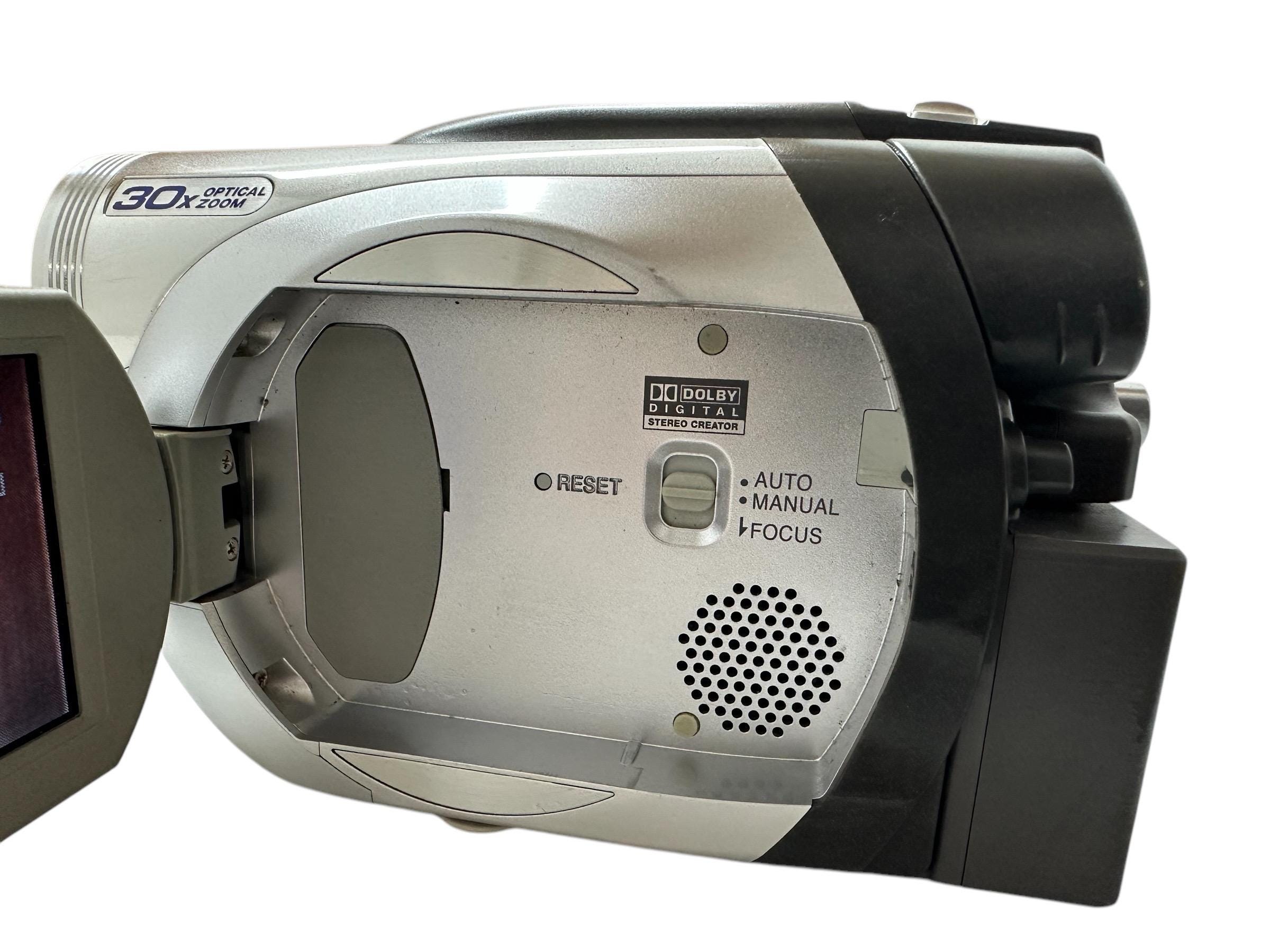 Panasonic Lumix Vdr-d150 DVD Video Camera Recording Japan 30X