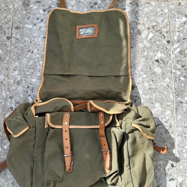 Lot de 2 très vieux véritable sac militaire havresac à dos vintage cadre en métal toile armée toile lanières en cuir unisexe