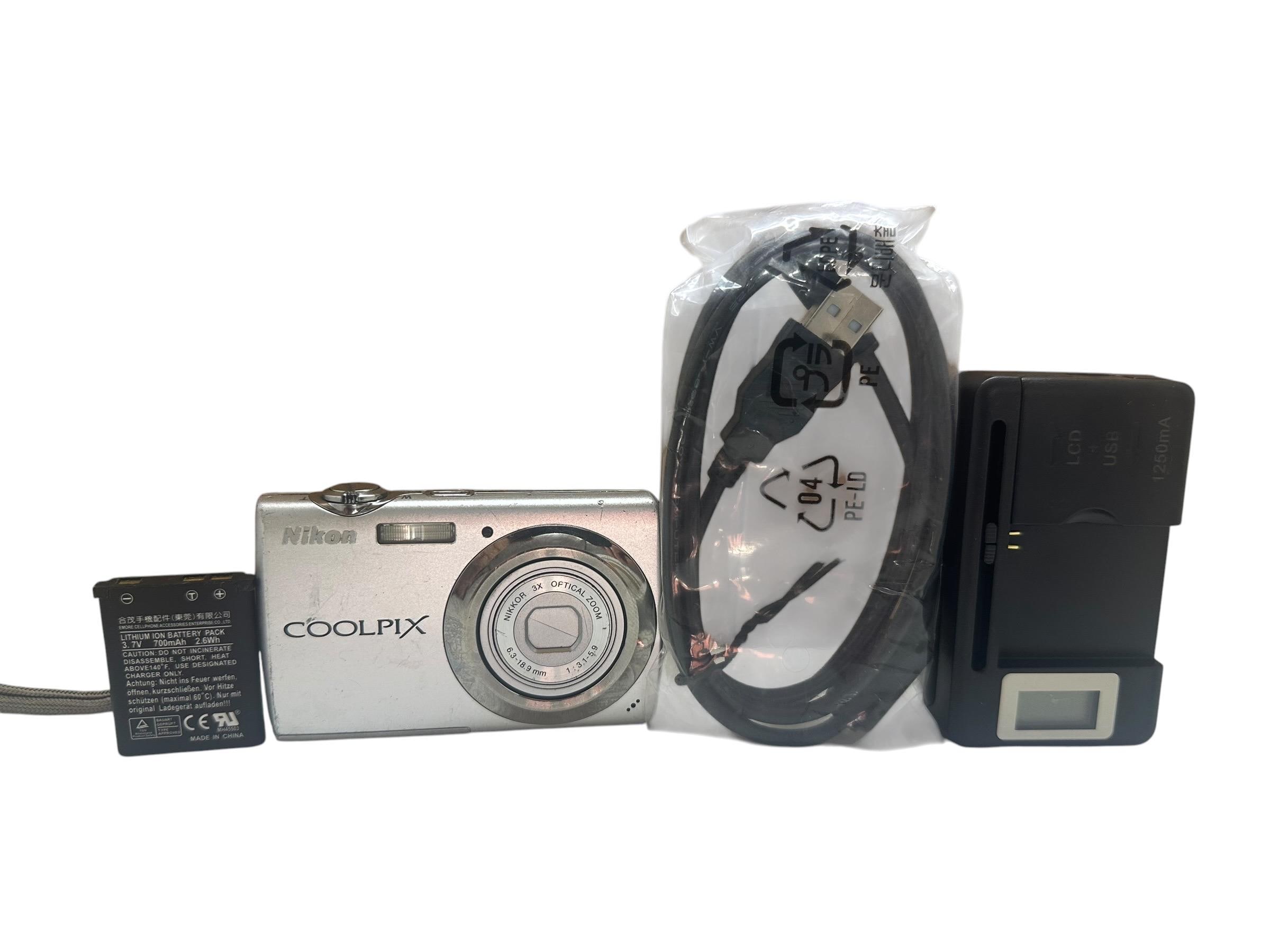 Nikon Coolpix S220 - Etsy Canada