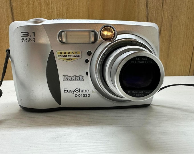 Kodak Easyshare DX4330 Digital Camera 3.1 MP 3X Optical Zoom Screen AA