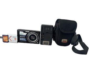 Cámara digital Sony Cyber-Shot DSC-W390 HD Movie Steady Shot panorámica de 14,1 MP, zoom óptico de 5x, pantalla LCD de 3 pulgadas, compacta