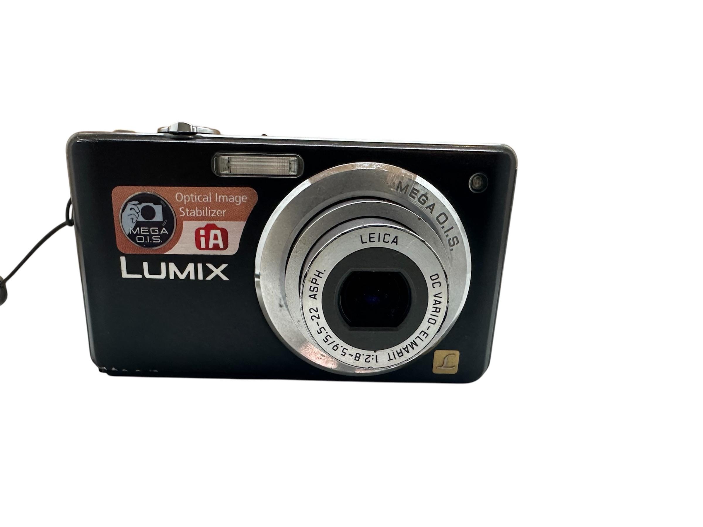 Panasonic Lumix DMC-FS6 Japan 8.1 MP Digital Camera 4x Optical