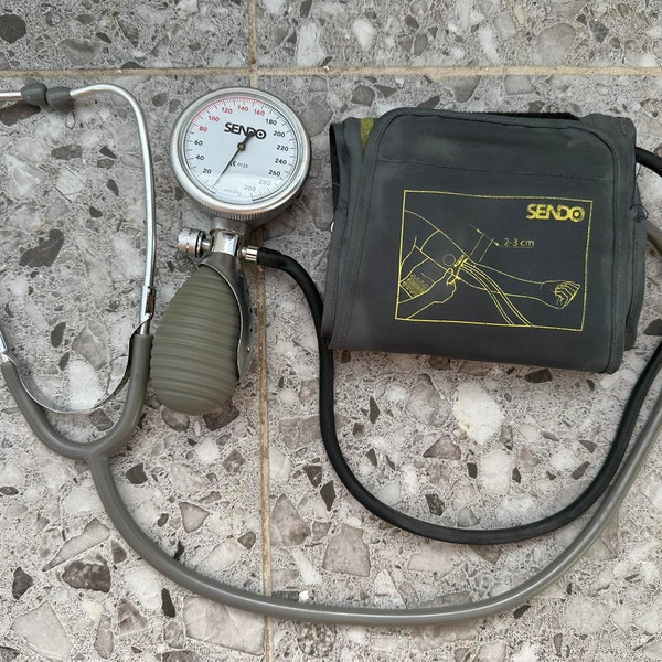 Vintage Mechanical Blood Pressure Sendo Monitor Very Old and Working Retro Collectible