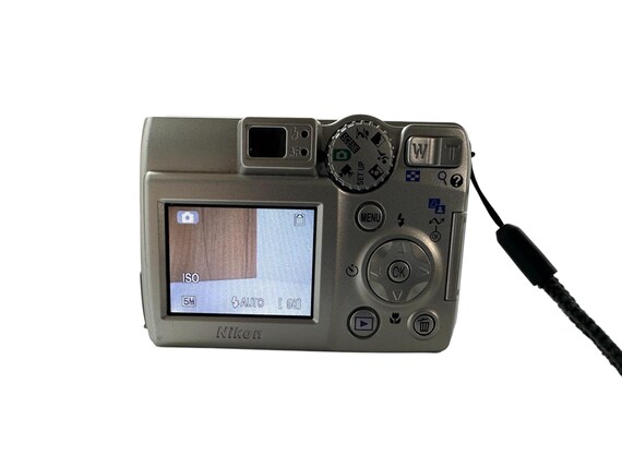 Nikon Coolpix E5600 Japan Digital Camera 5.1 MP 3X Optical