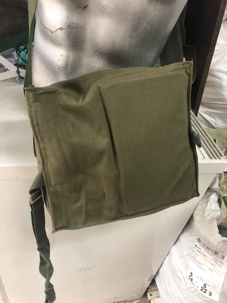 Véritable sac à bandoulière de l'armée militaire, sac à dos, sac à dos, neuf, toile vintage unisexe image 2