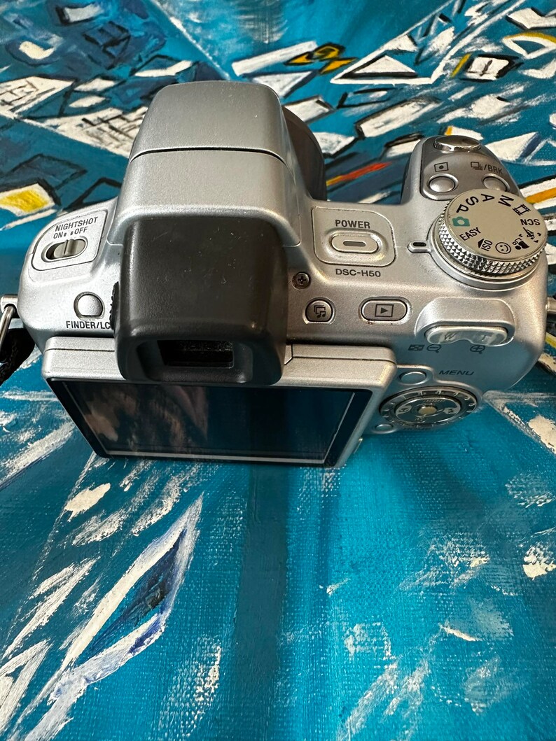 Fotocamera digitale compatta professionale Sony Steady-Shot DSC-H50 9,1 MP Zoom ottico 15x Zoom digitale 30X Schermo mobile da 3 pollici immagine 7