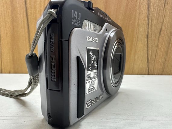 カメラ CASIO EXILIM EX-H20G コンデジ デジカメ GPS 箱 付属品