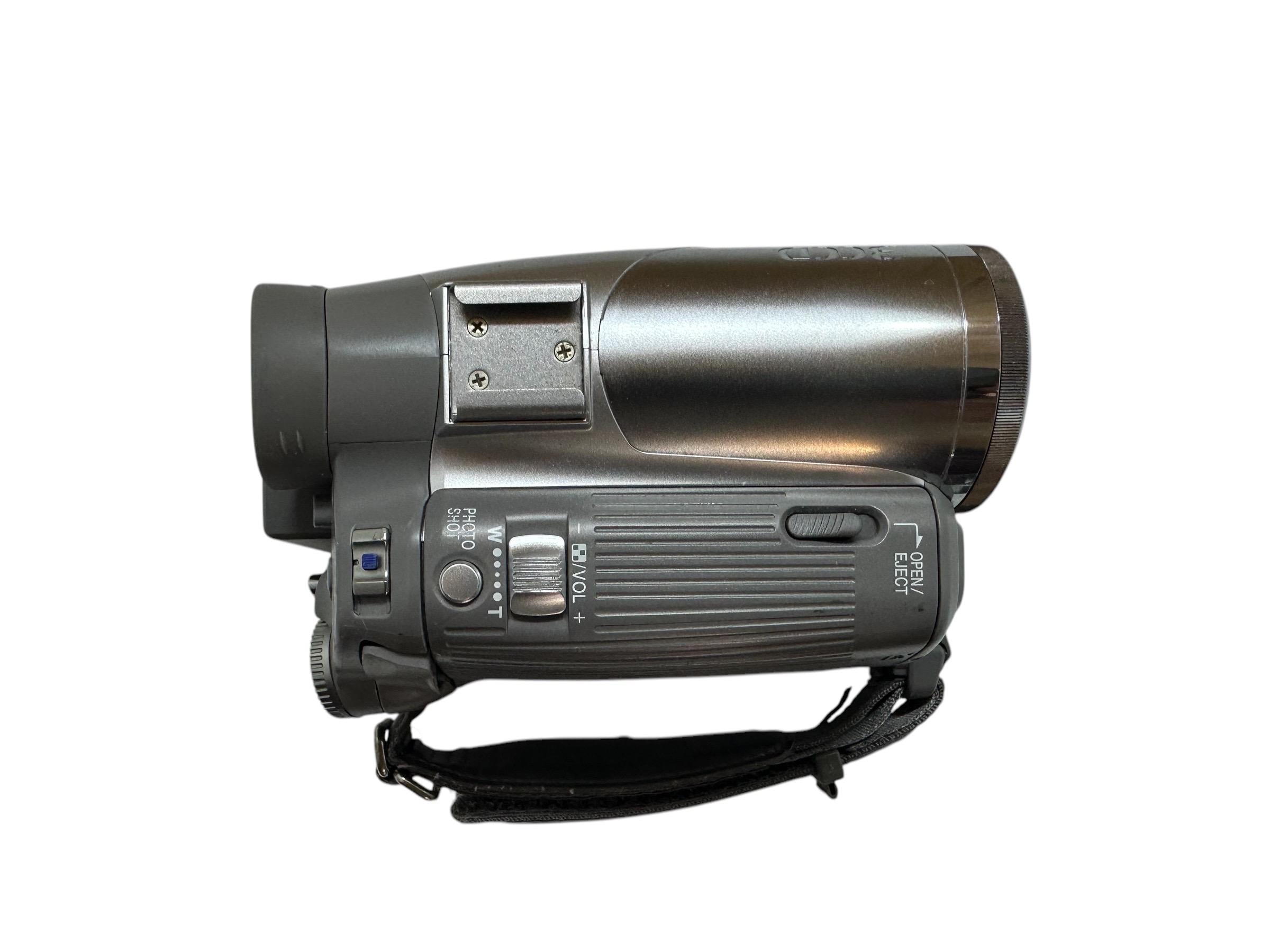 Panasonic - nyaoko75！ Panasonic NV-GS75 Japan Video Camera Recording 10 X Optical