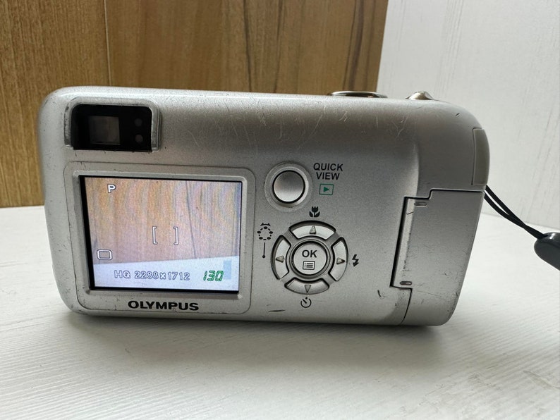 Olympus Camedia C 460 Digital Camera Compact 4MP 3 Optical Zoom image 7