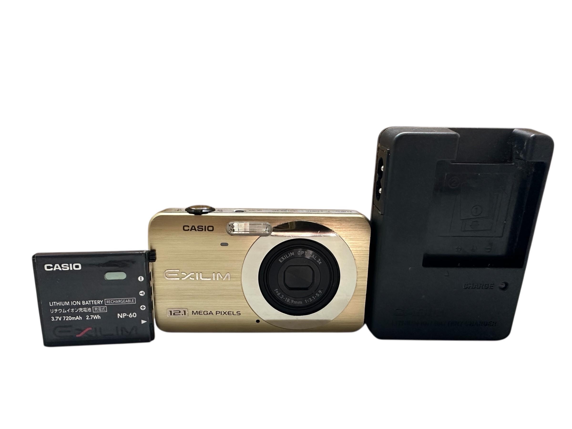 CASIO EXILIM 12.1メガピクセル Casio EXILIM ZOOM EX-Z35 12.1MP Digital Camera - Silver for sale