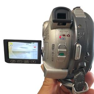 Caméscope Canon Legria FS305 – Zoom Optique 41x, Objectif Canon, état Fonctionnel