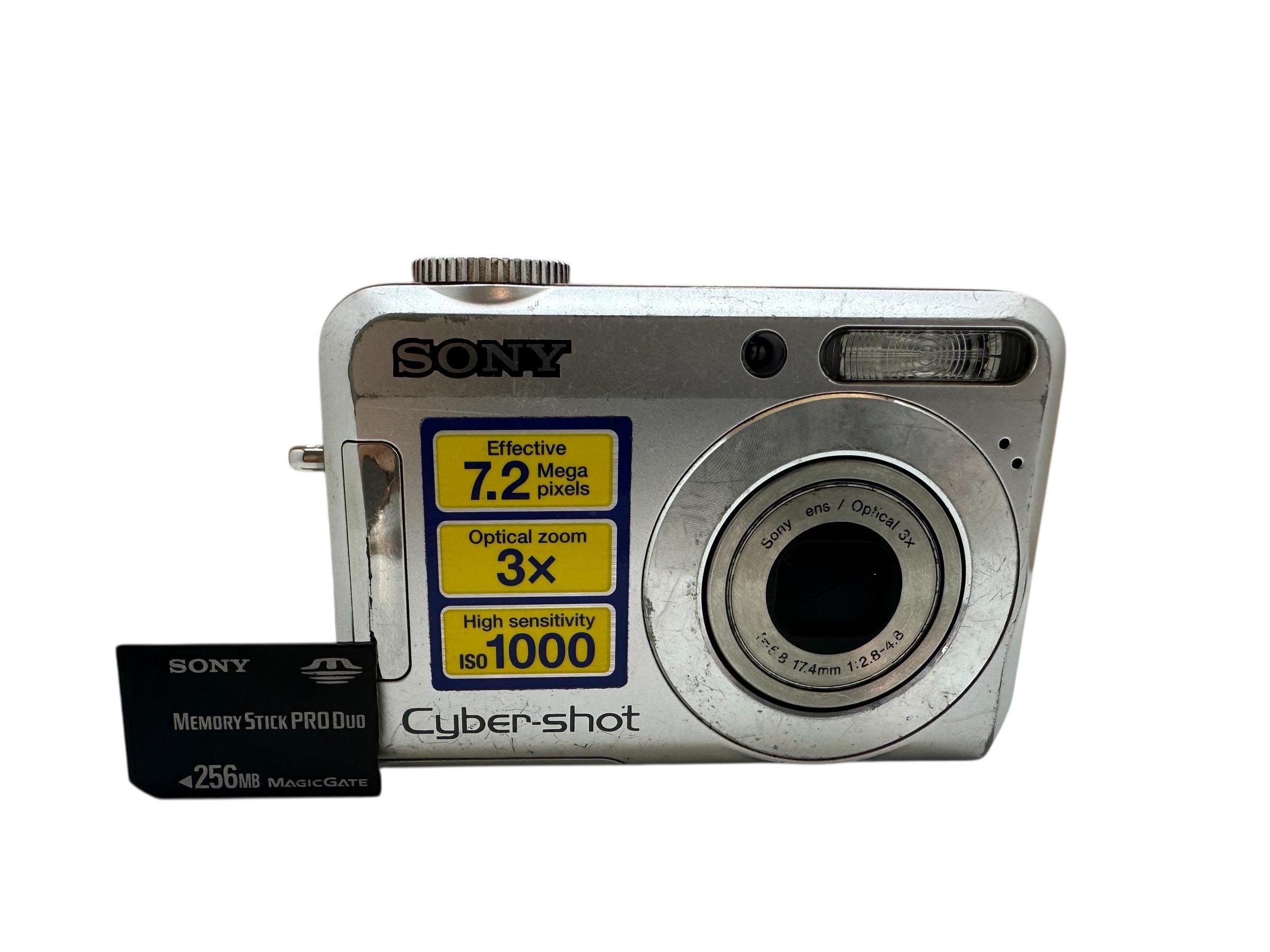 Sony Cyber Shot S650 Digital Camera 7.2 MP 3X Optical Zoom Compact